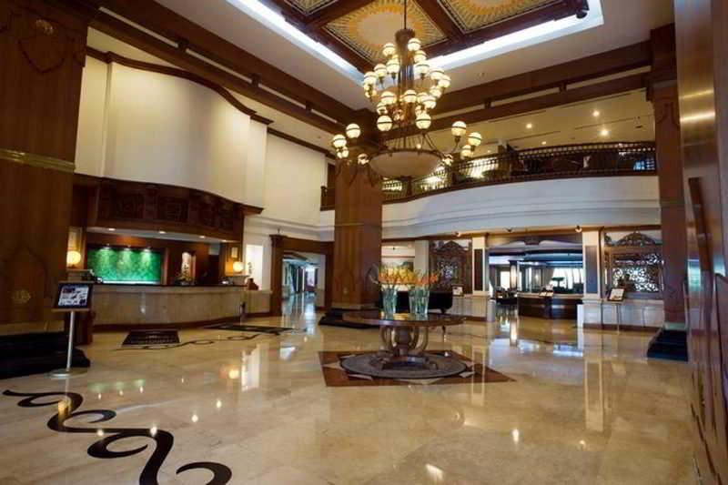 The Sunan Hotel Solo Экстерьер фото